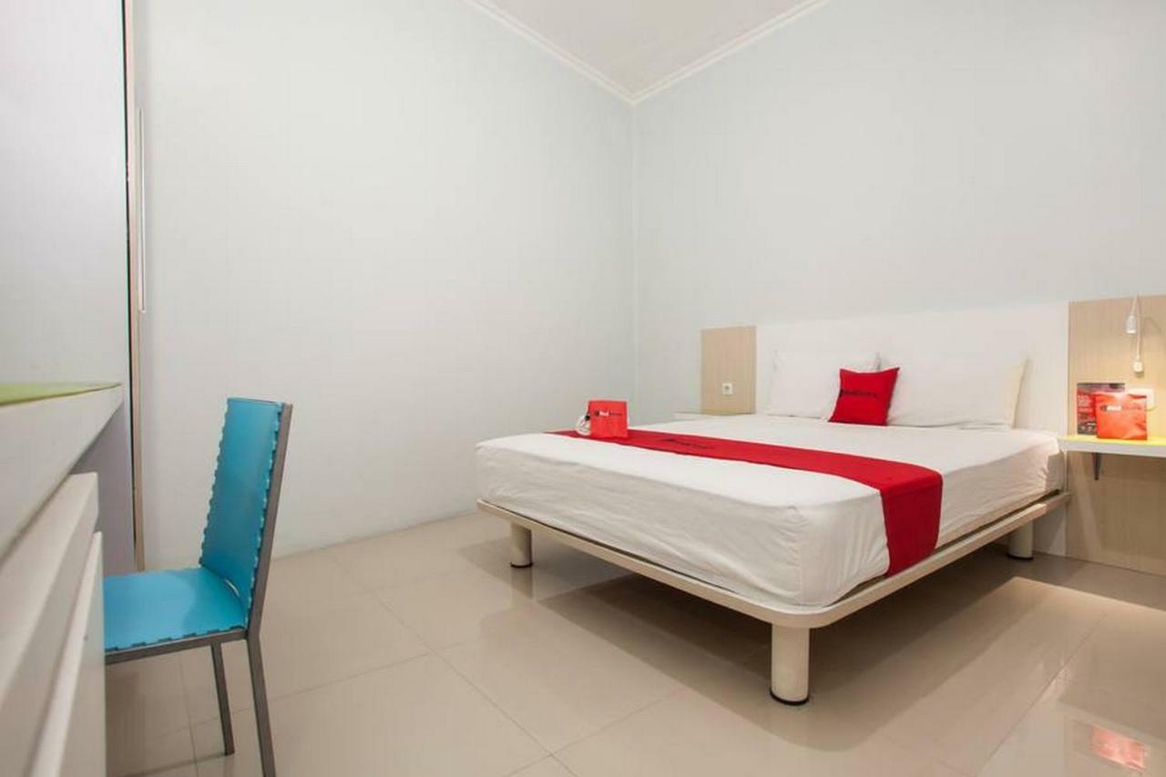 เรดดอร์ซ แอท การ์โตฮาร์ดโจ มาดิยุน Hotel มาดิอุน ภายนอก รูปภาพ